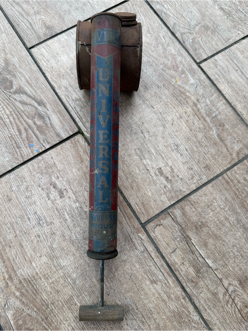 Vintage 1950’s Universal Flit Gun